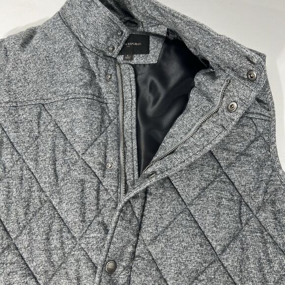 Banana Republic Quilted Puffer Vest Mens L Gray Textured Lined Outdoor Cabincore - Picture 4 of 12